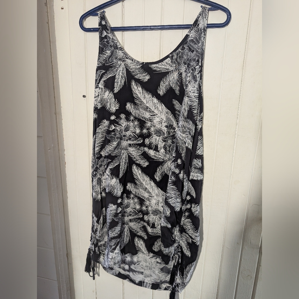 HURLEY DRESS - Picture 2 of 5